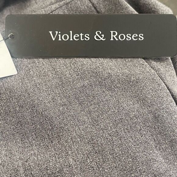 Violet and Roses - Women’s Dress Pants with tie belt. Size: 19/30 Color: Gray - Picture 5 of 8